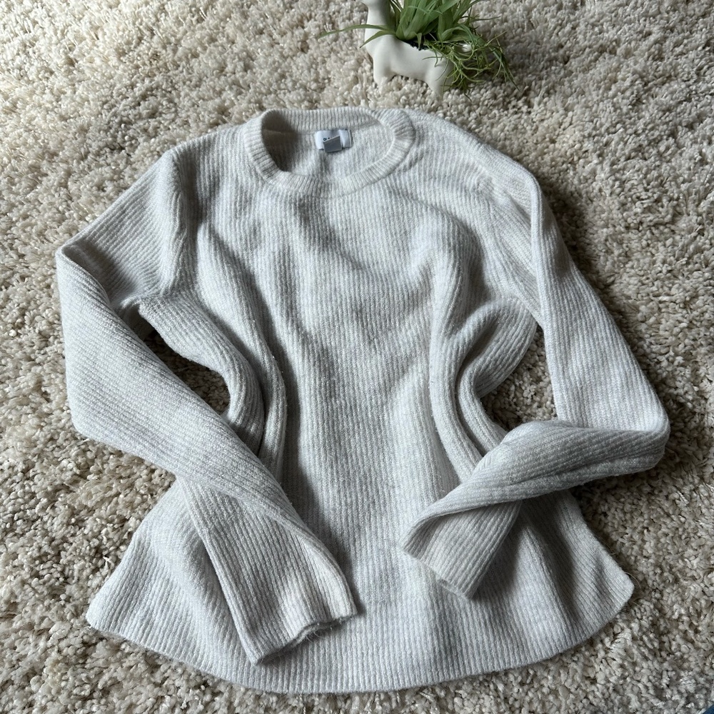 Old navy super cute ribbed knit white long sleeve boho indie fashion swe…
